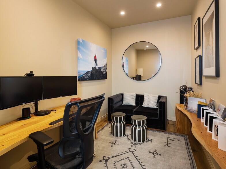 124 Center St, El Segundo, CA à louer - Photo de l’immeuble – Image 2 sur 32