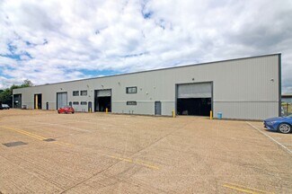 Plus de détails pour 5-8 Cartwright Rd, Stevenage - Industriel/Logistique à louer