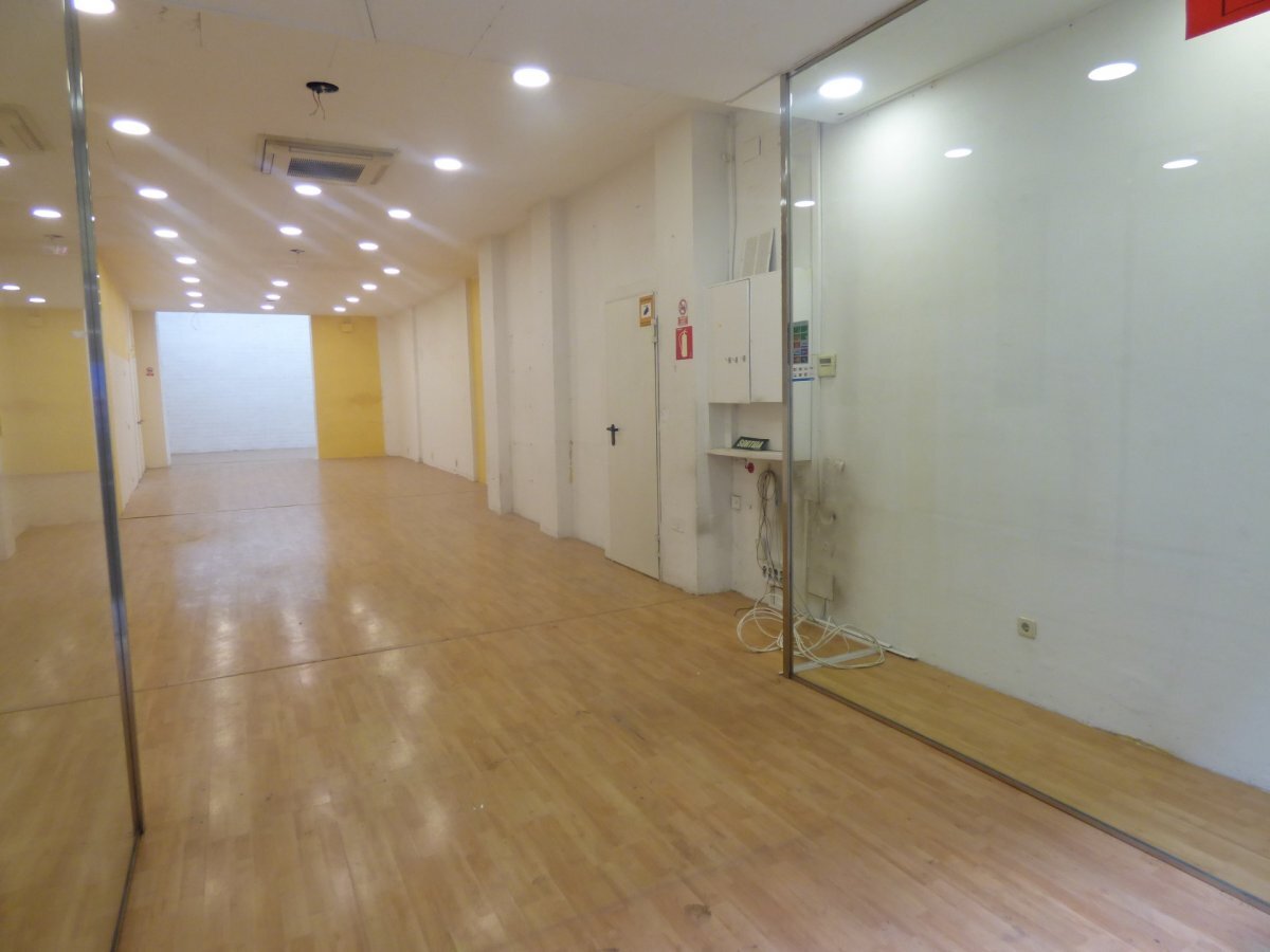 Local commercial dans Manresa, Barcelona à louer Plan d’étage– Image 1 sur 2