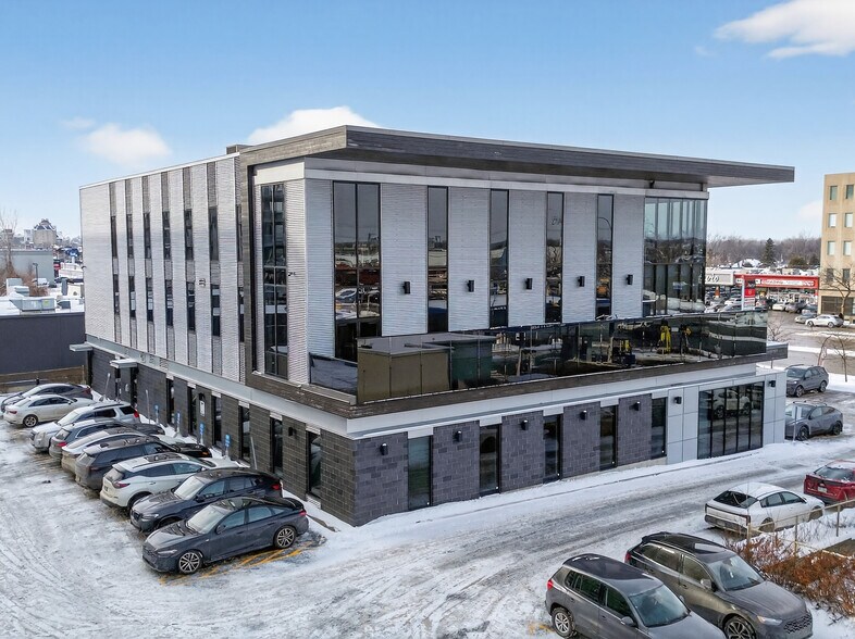 1428-1432 Boul Saint-Martin O, Laval, QC à vendre - Photo de l’immeuble – Image 2 sur 15