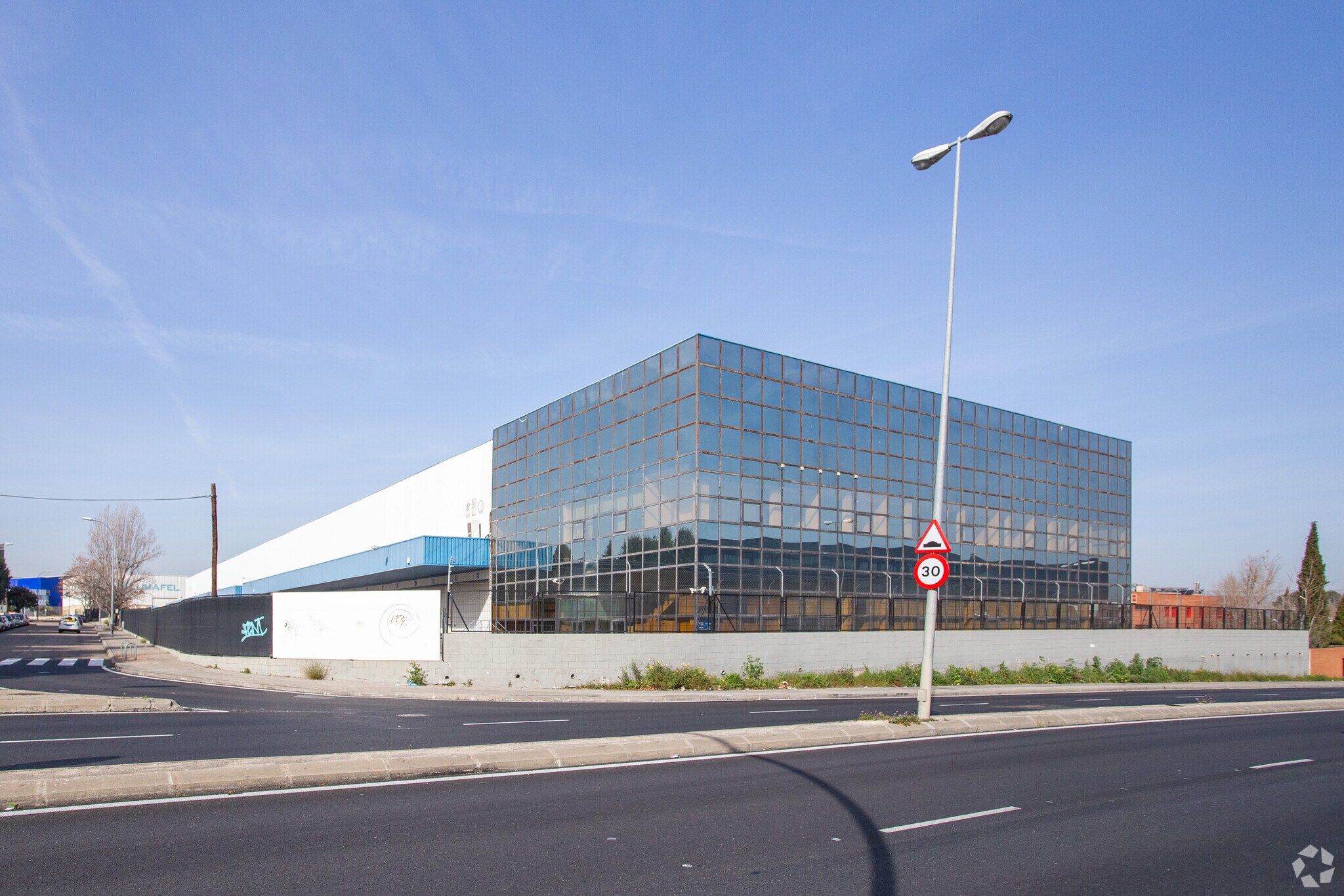 Industriel/Logistique dans Coslada, Madrid à vendre Photo principale– Image 1 sur 4