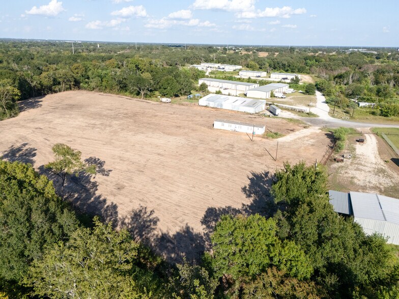 6241 Fourwinds Dr, Bryan, TX à vendre - Photo de l’immeuble – Image 3 sur 3