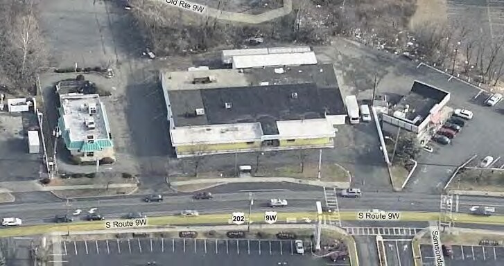 32-36 S Route 9W, West Haverstraw, NY à louer - Photo principale – Image 2 sur 3