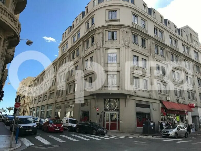 Bureau dans Nice à louer - Photo de l’immeuble – Image 1 sur 6