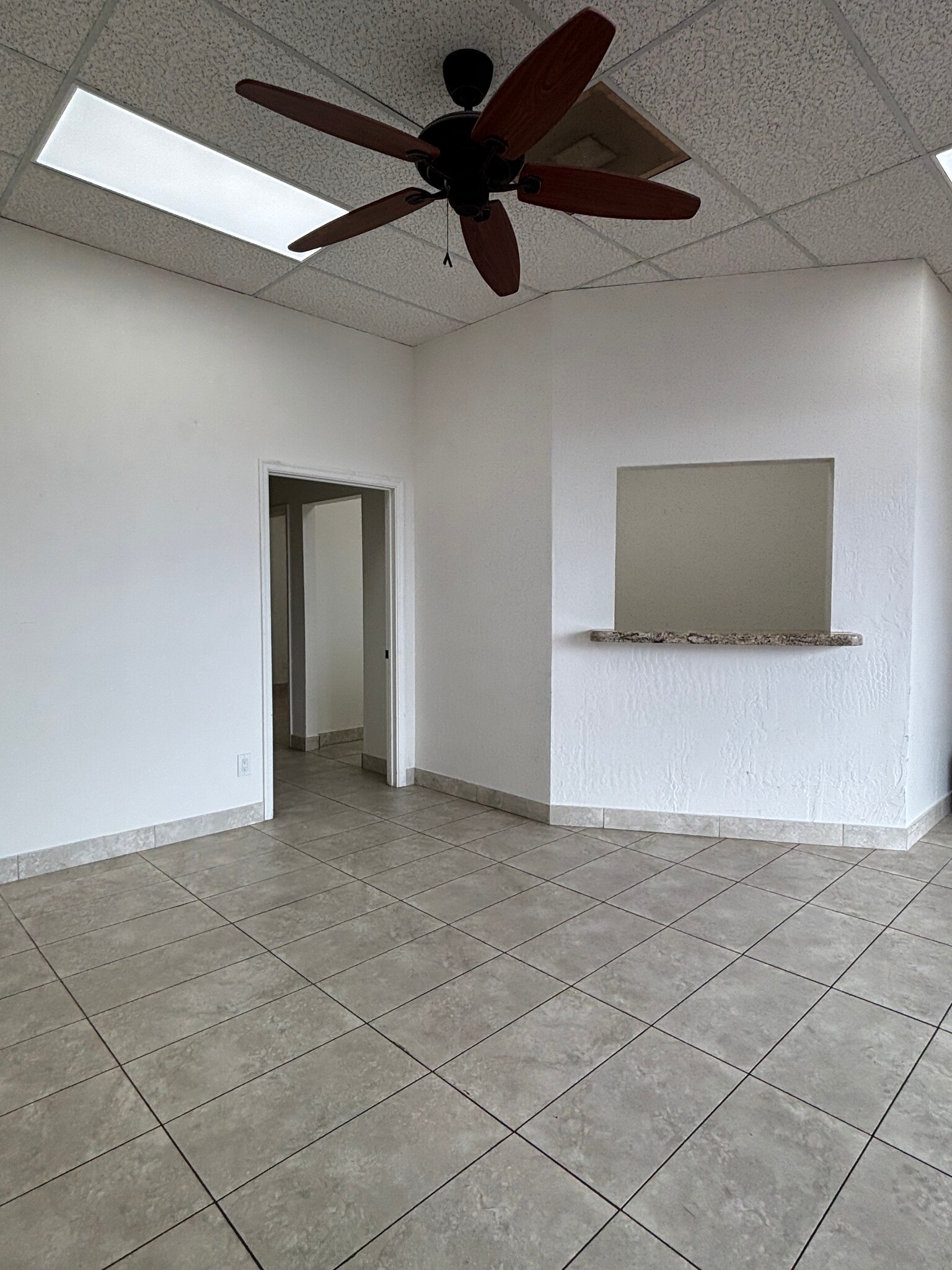 2815 S Alma School Rd, Mesa, AZ à louer Photo intérieure– Image 1 sur 6