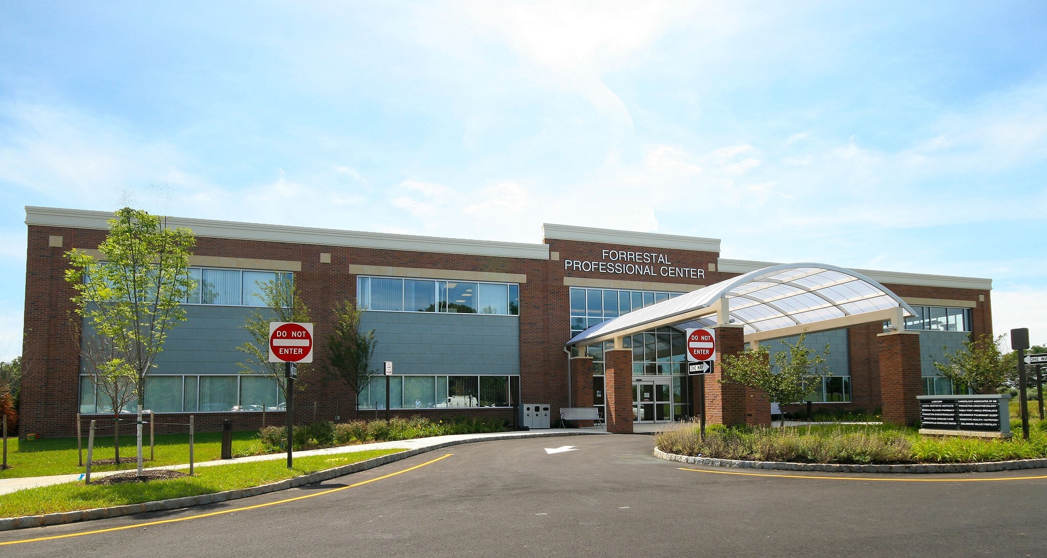 10 Forrestal Rd S, Princeton, NJ à louer Photo principale– Image 1 sur 11