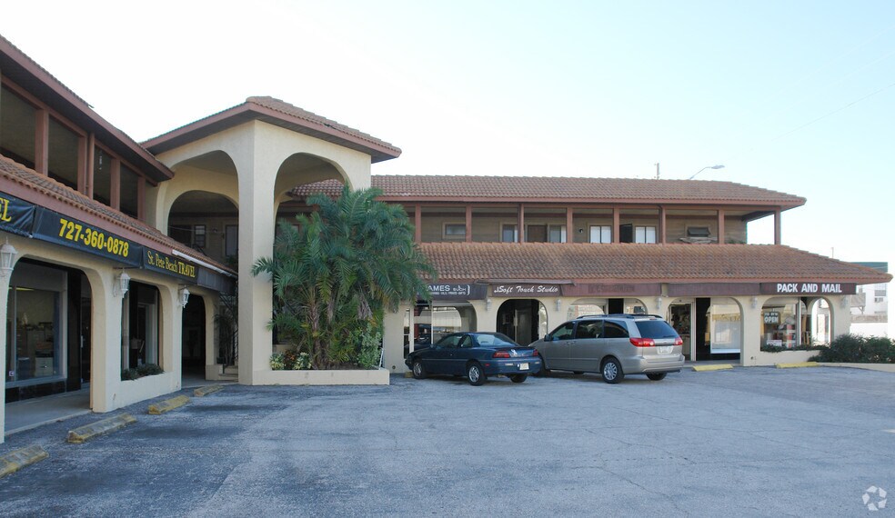 7217 Gulf Blvd, Saint Petersburg, FL à louer - Photo de l’immeuble – Image 3 sur 11