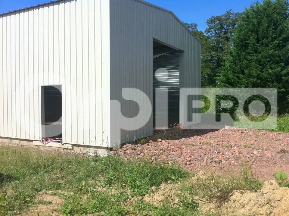 Industriel/Logistique dans Saint-Étienne-sur-Chalaronne à louer Photo de l’immeuble– Image 1 sur 5