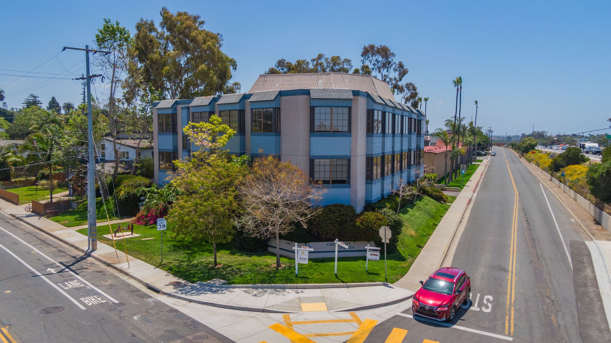 1015 Chestnut Ave, Carlsbad, CA à vendre Photo principale– Image 1 sur 18