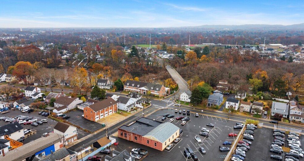 26 Little St, Matawan, NJ à vendre - Photo de l’immeuble – Image 2 sur 26