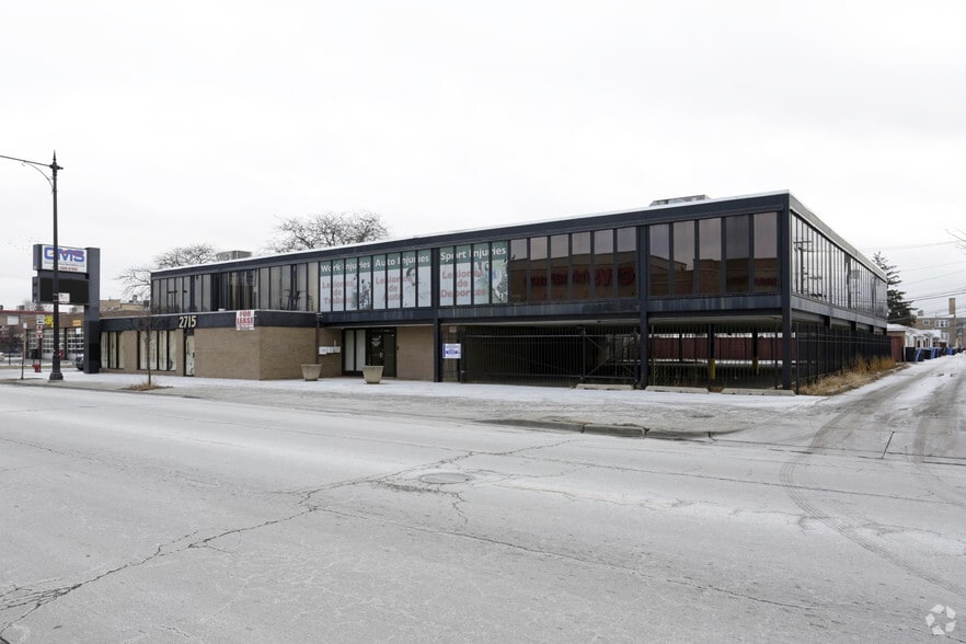 2715 N Central Ave, Chicago, IL à louer - Photo principale – Image 2 sur 22