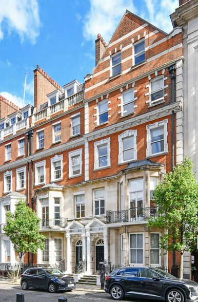 8-10 Hallam St, Londres à vendre - Photo de l’immeuble – Image 2 sur 6