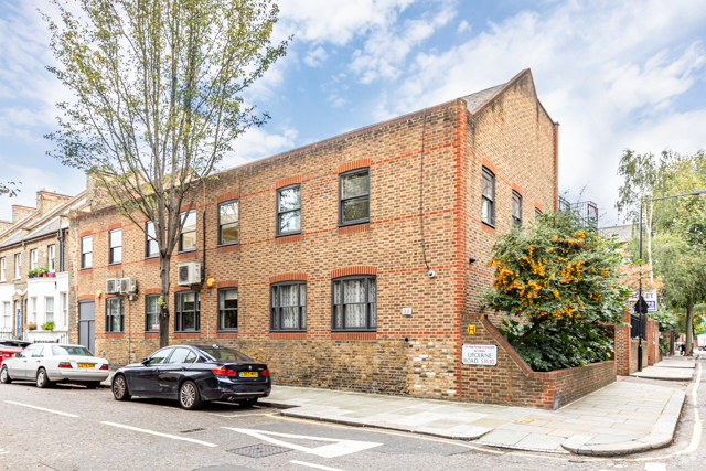 92 Lots Rd, Londres à vendre - Photo principale – Image 1 sur 12