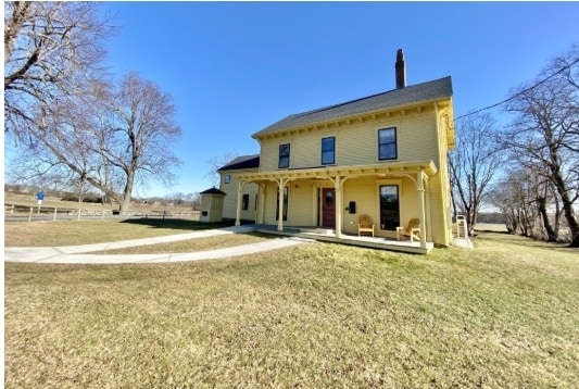 121 Linden Ln, Portsmouth, RI à louer - Photo principale – Image 1 sur 10