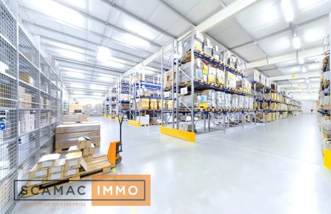Plus de détails pour Industriel/Logistique à louer