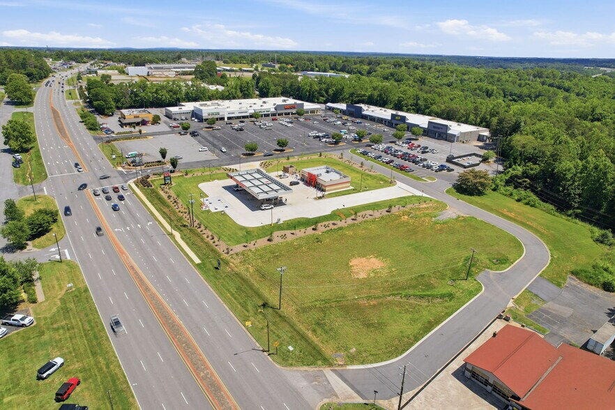 499 US Highway 70 SW, Hickory, NC à vendre - Aérien – Image 2 sur 2