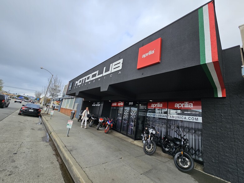 2011-2013 Lincoln Blvd, Santa Monica, CA à louer - Photo de l’immeuble – Image 3 sur 21