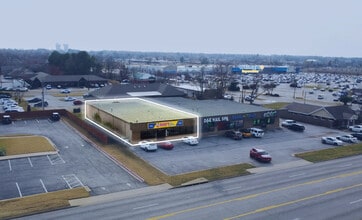2004 W Walnut St, Rogers, AR à louer Photo intérieure– Image 1 sur 4