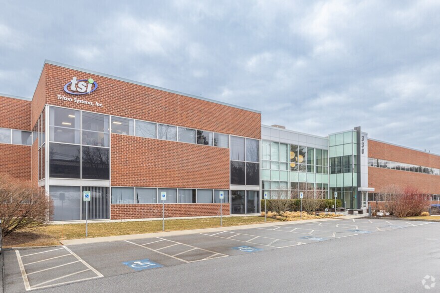 300 Billerica Rd, Chelmsford, MA à louer - Photo principale – Image 1 sur 5