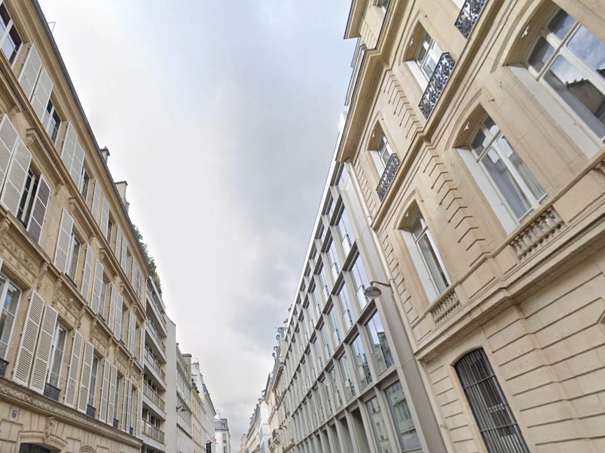 18 Rue De Penthièvre, Paris à louer Photo intérieure– Image 1 sur 5