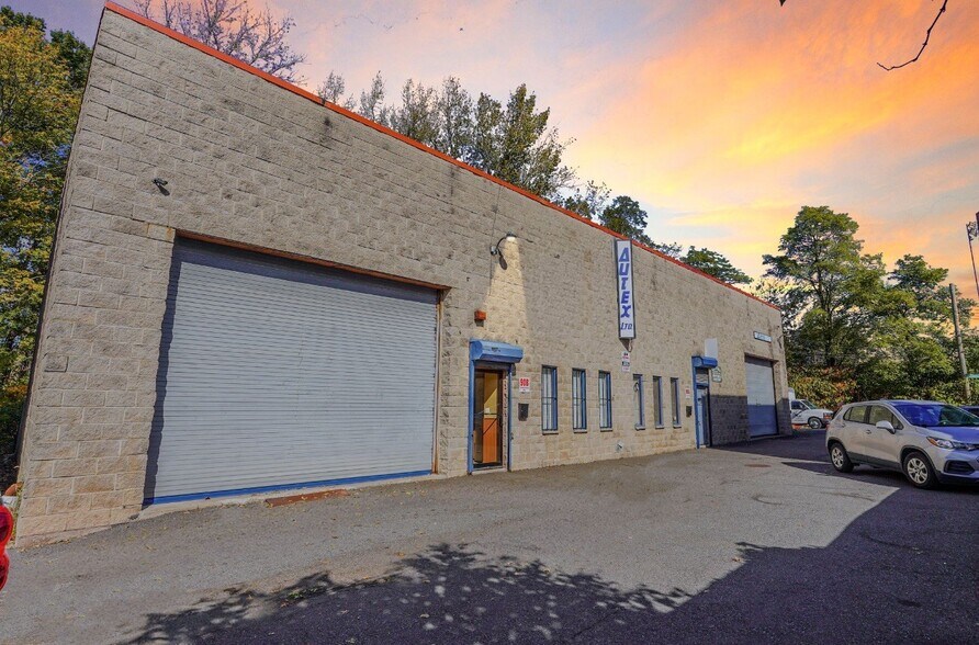 90 Wakefield Ave, Staten Island, NY à louer - Photo principale – Image 1 sur 12
