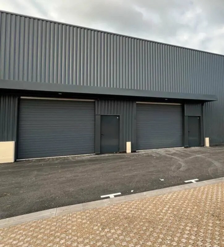 Local d'activités dans Lège-Cap-Ferret à vendre Photo de l’immeuble– Image 1 sur 6