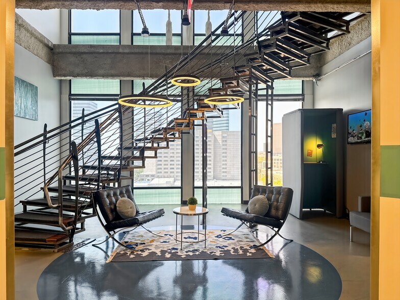 2100 West Loop South, Houston, TX à louer - Photo de l’immeuble – Image 3 sur 15