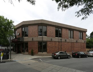 Plus de détails pour 1 Station Cir, Narberth, PA - Local commercial à vendre