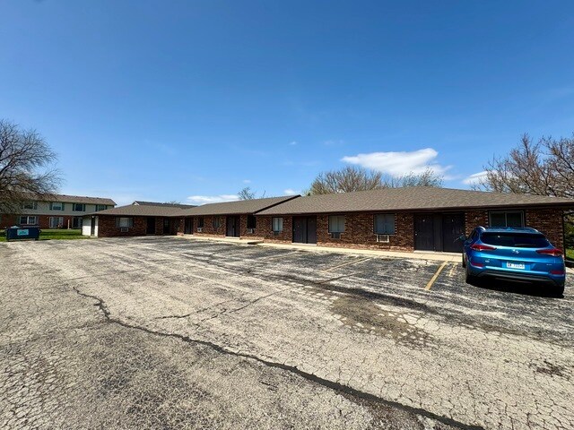 1331 Potomac Pl, Bourbonnais, IL à vendre - Photo de l’immeuble – Image 2 sur 6