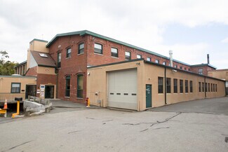 Plus de détails pour 119R Foster St, Peabody, MA - Local d’activités à vendre