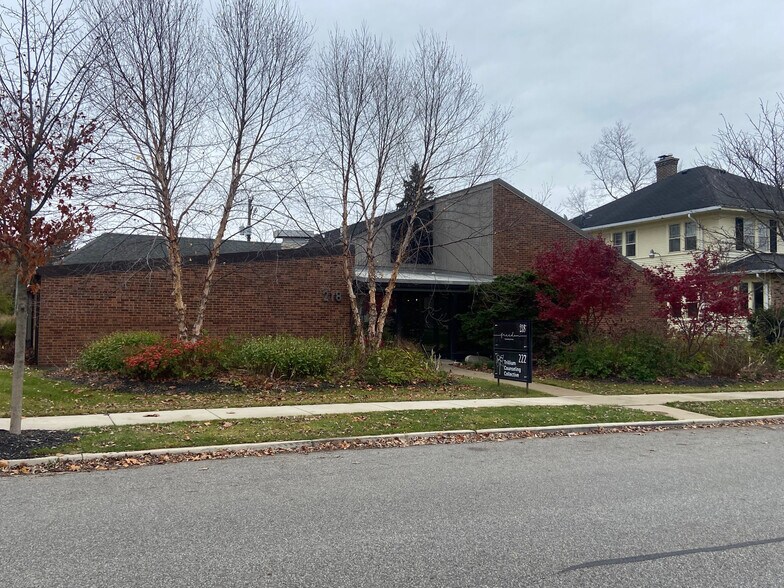 218 S Frances St, South Bend, IN à vendre - Photo de l’immeuble – Image 2 sur 6