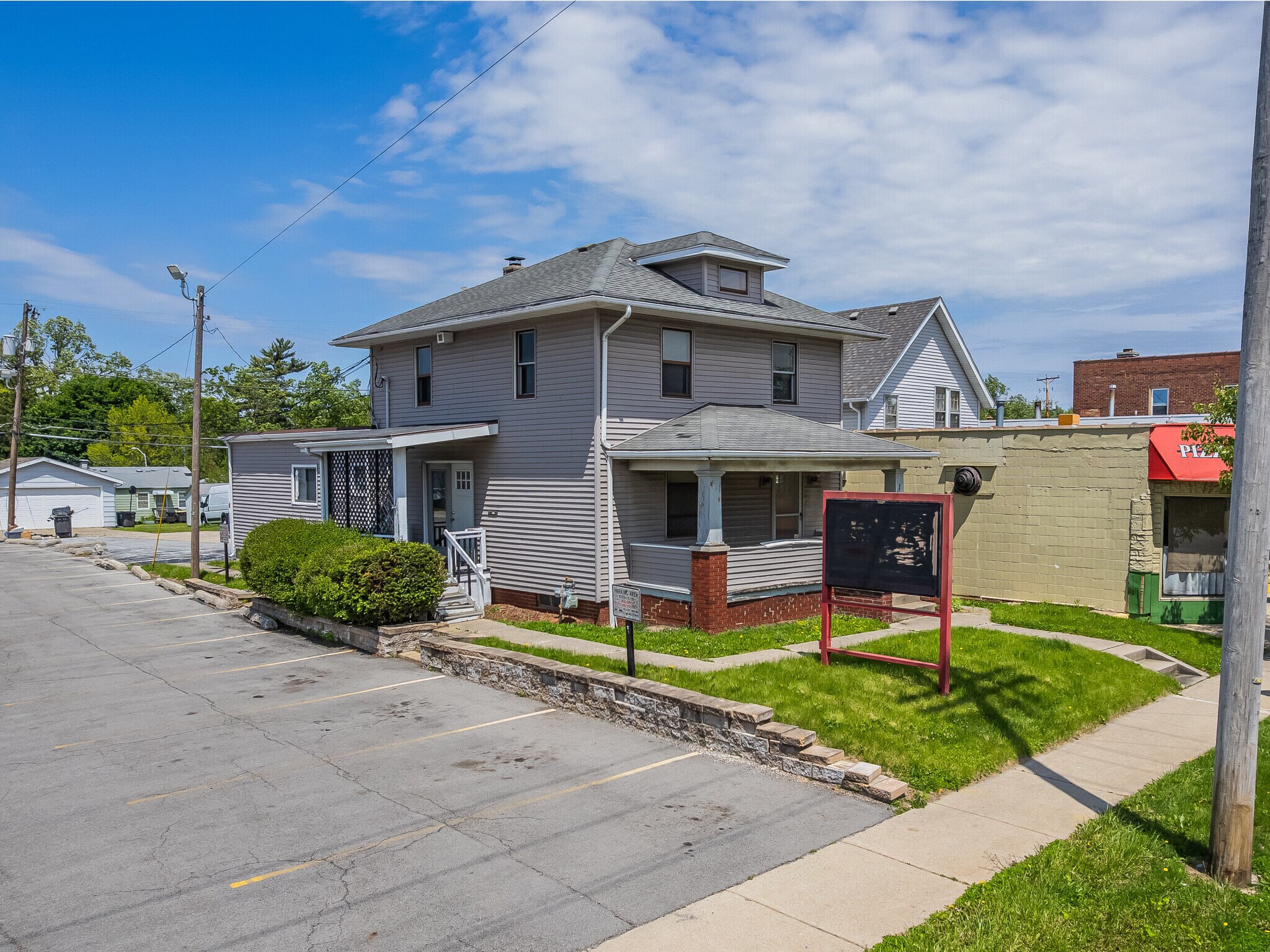 1121 E State Blvd, Fort Wayne, IN à vendre Photo de l’immeuble– Image 1 sur 24