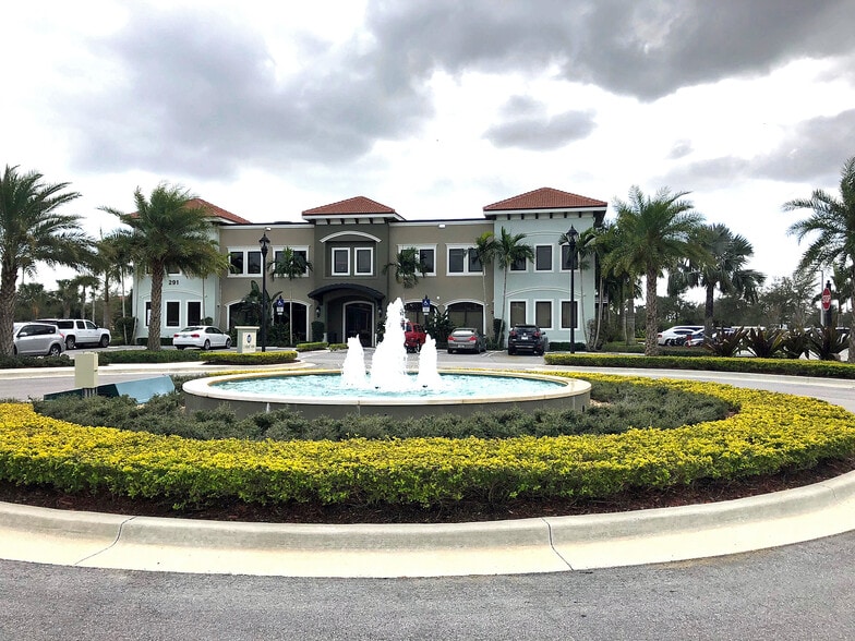 291 NW Peacock Blvd, Port Saint Lucie, FL à vendre - Photo principale – Image 1 sur 7