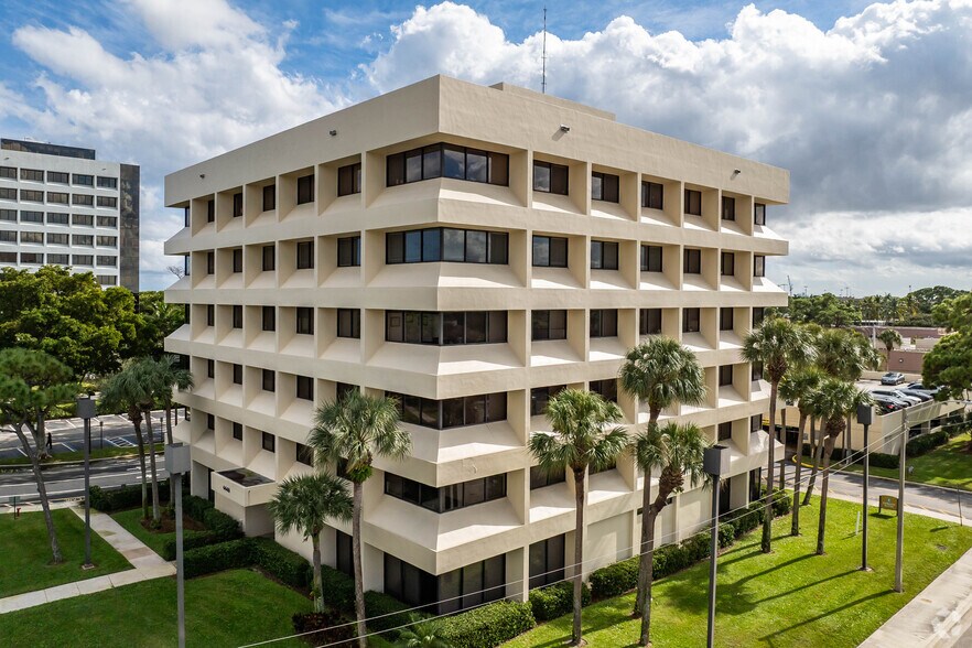 4440 PGA Blvd, Palm Beach Gardens, FL à louer - Photo de l’immeuble – Image 1 sur 23