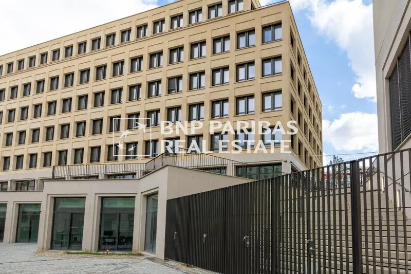 Bureau dans Paris à louer - Photo de l’immeuble – Image 3 sur 12