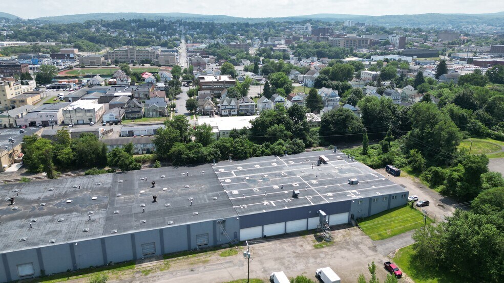 40 Poplar St, Scranton, PA à louer - Photo de l’immeuble – Image 3 sur 20