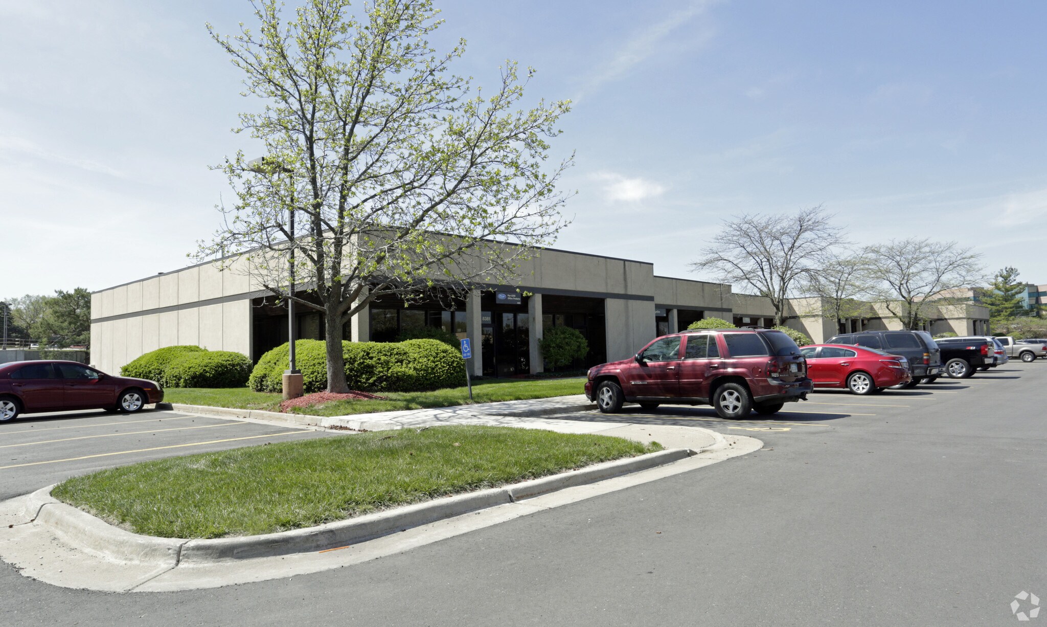 8381-8405 Melrose Dr, Lenexa, KS à louer Photo principale– Image 1 sur 8