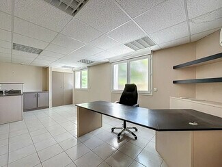 Plus de détails pour 15 Allée Du Château, Mions - Bureau à vendre