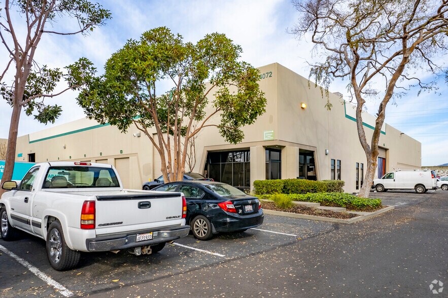 14054-14072 Catalina St, San Leandro, CA à louer - Photo principale – Image 2 sur 4