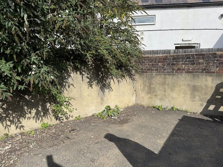 56 London Rd, Hemel Hempstead à louer - Photo de l’immeuble – Image 2 sur 2