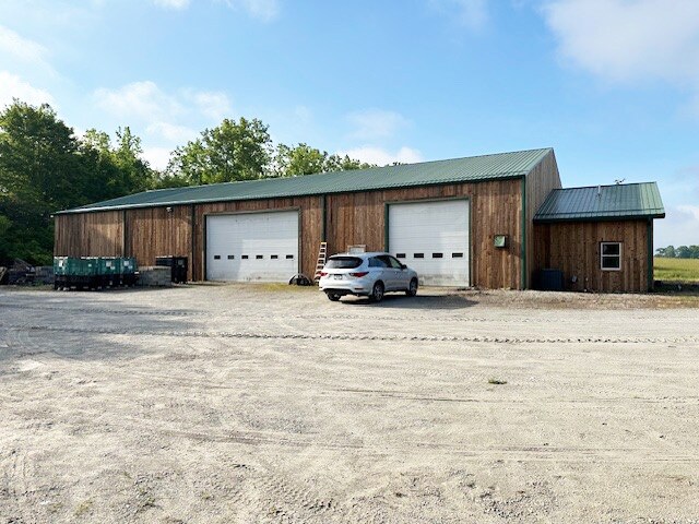 6118 N County Road 800 E, Twelve Mile, IN à vendre - Photo principale – Image 1 sur 9