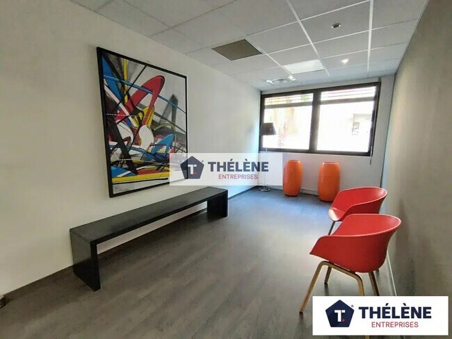 Plus de détails pour Bureau à louer