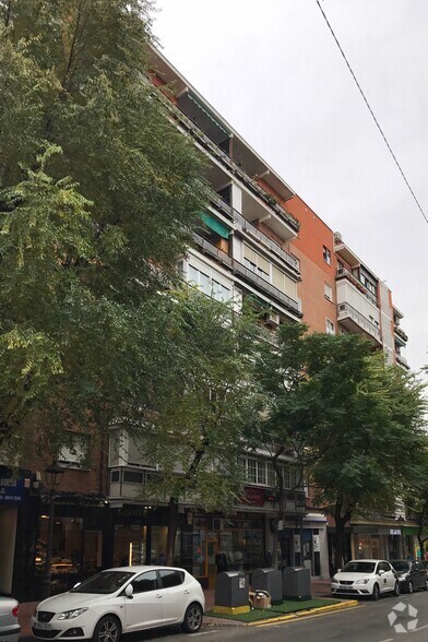 Avenida Dos de Mayo, 23, Móstoles, Madrid à louer - Photo de l’immeuble – Image 2 sur 2