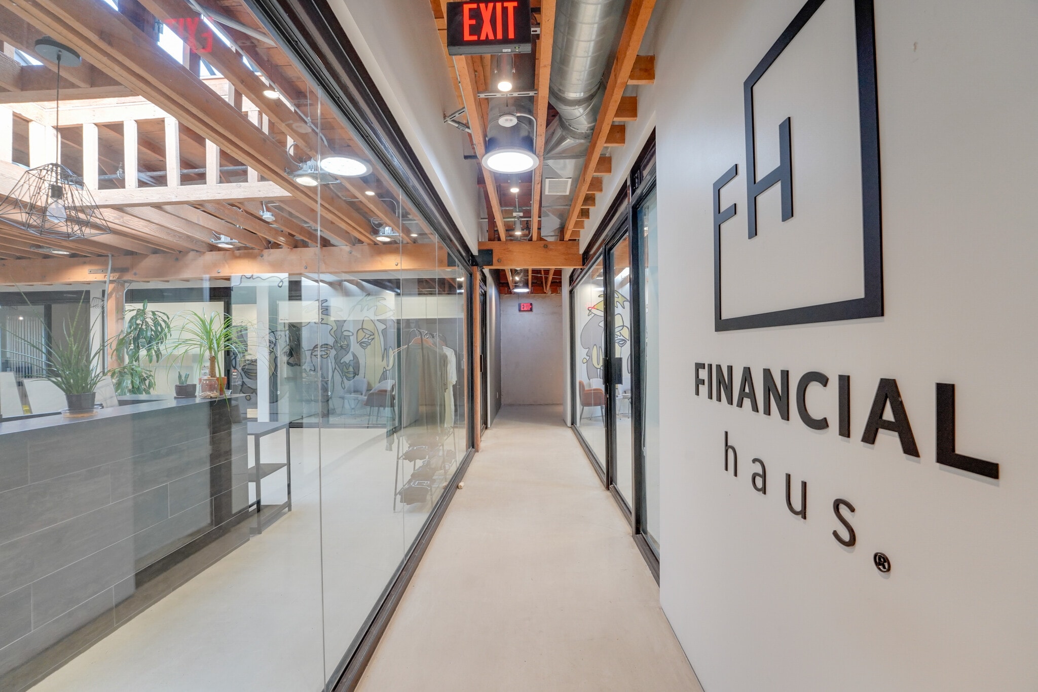 1253-1255 University Ave, San Diego, CA à louer Photo intérieure– Image 1 sur 11