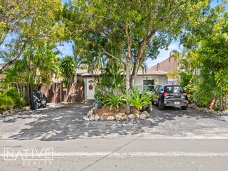 Plus de détails pour 1238 NE 7th Ave, Fort Lauderdale, FL - Logement à vendre