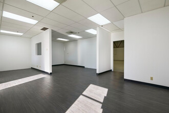 625-651 Rue McCaffrey, Montréal, QC à louer Photo intérieure– Image 2 sur 13