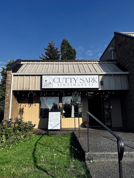 2709-2811 Bridgeport Way, Tacoma, WA à louer - Photo de l’immeuble – Image 2 sur 16
