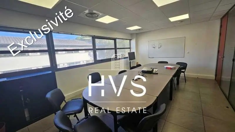 View Photo