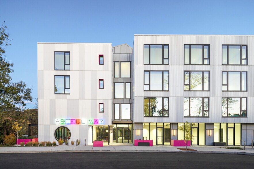 31 Artful Way, Asheville, NC à louer - Photo de l’immeuble – Image 2 sur 11