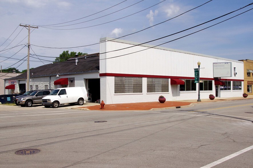 455 N Ottawa St, Joliet, IL à louer - Photo de l’immeuble – Image 2 sur 9